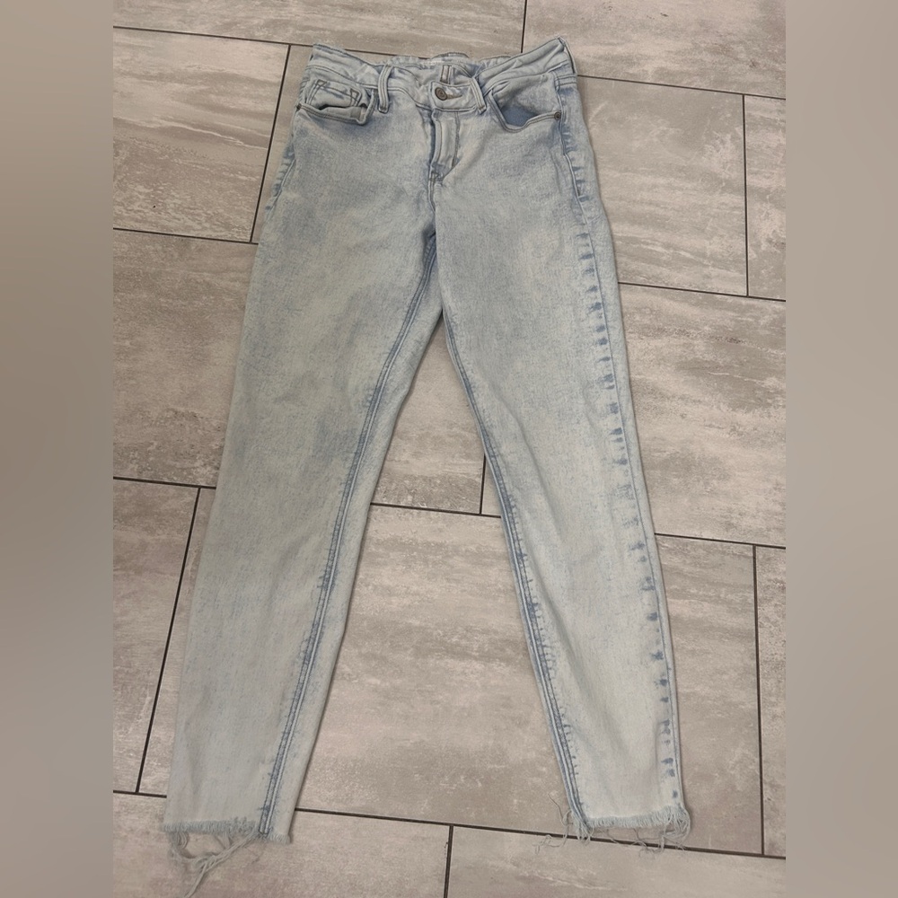 Old navy rockstar supper skinny denim light wash size 2 has stretch